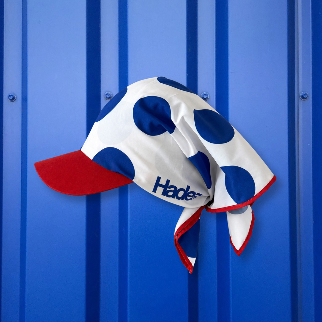 LE CHAPEAU 01