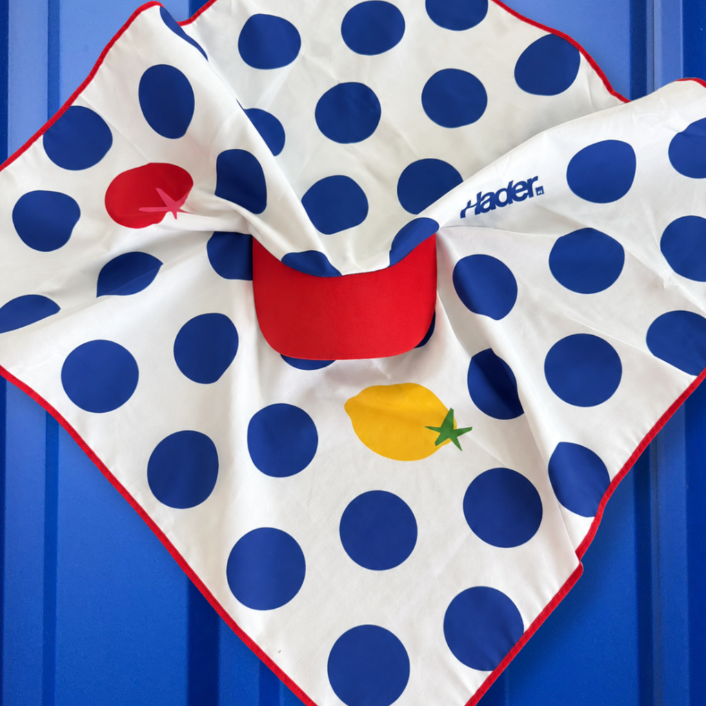 LE CHAPEAU 01